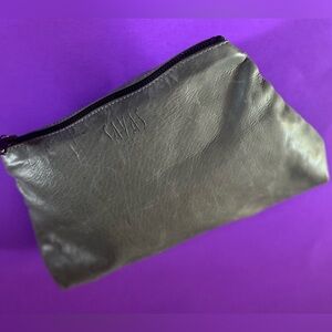 Savas Custom Gray Leather Zip Pouch